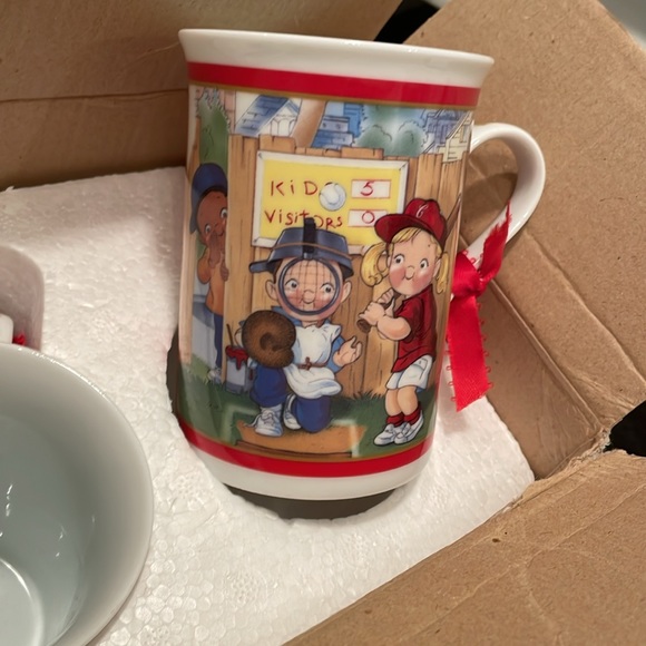 HARD TO FIND Campbell’s soup mug month trio - Picture 9 of 10